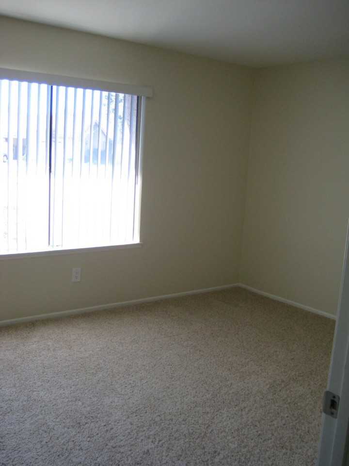 35116 Village 35 - Photo 7 of 17