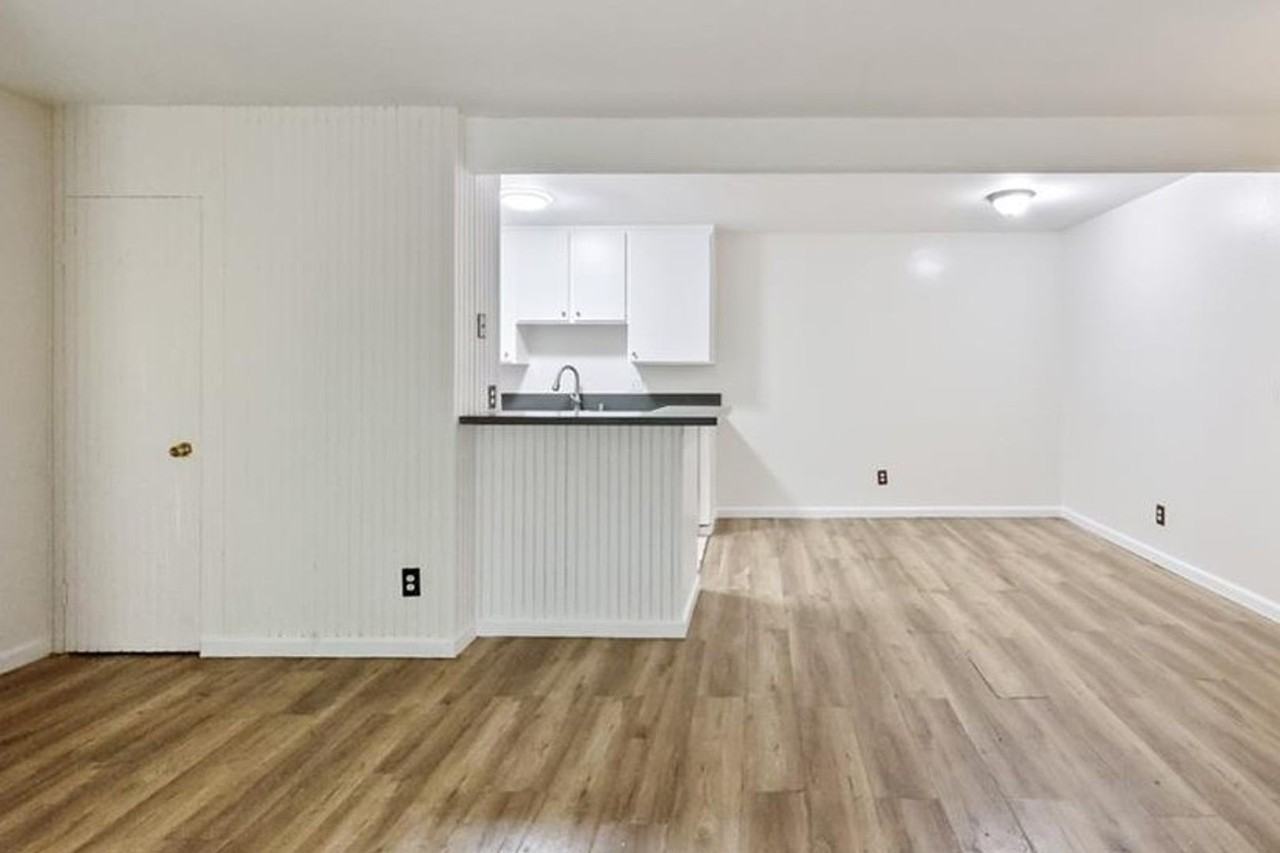 1001 W Macarthur Blvd #110 - Photo 4 of 27