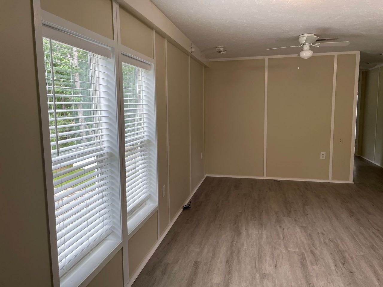 1018 Alandale Pl Se - Photo 2 of 21