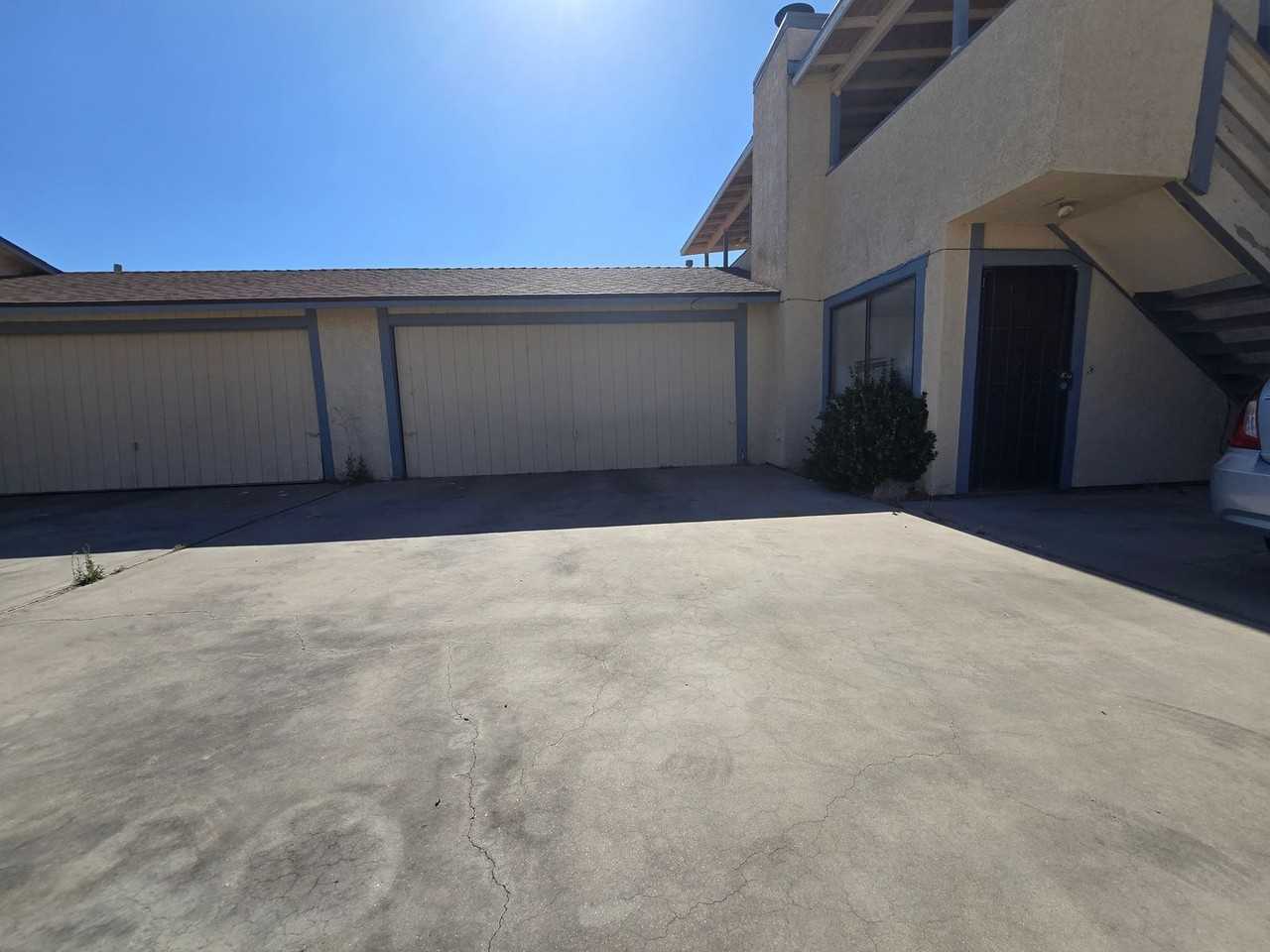 920 Place 920 W Alene Ave - Photo 2 of 12