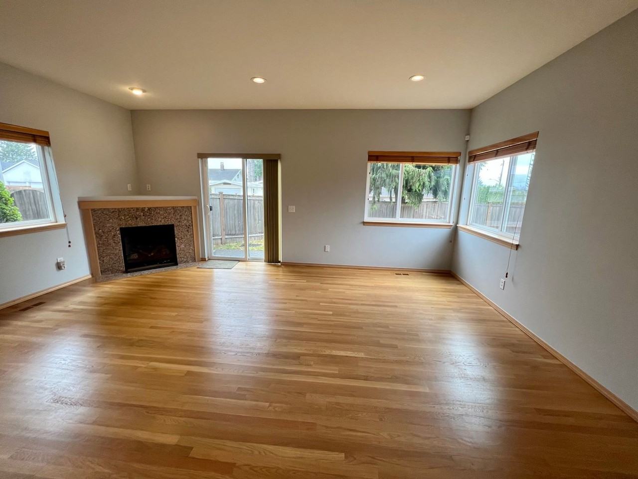 10506 N Park Ave N - Photo 6 of 33