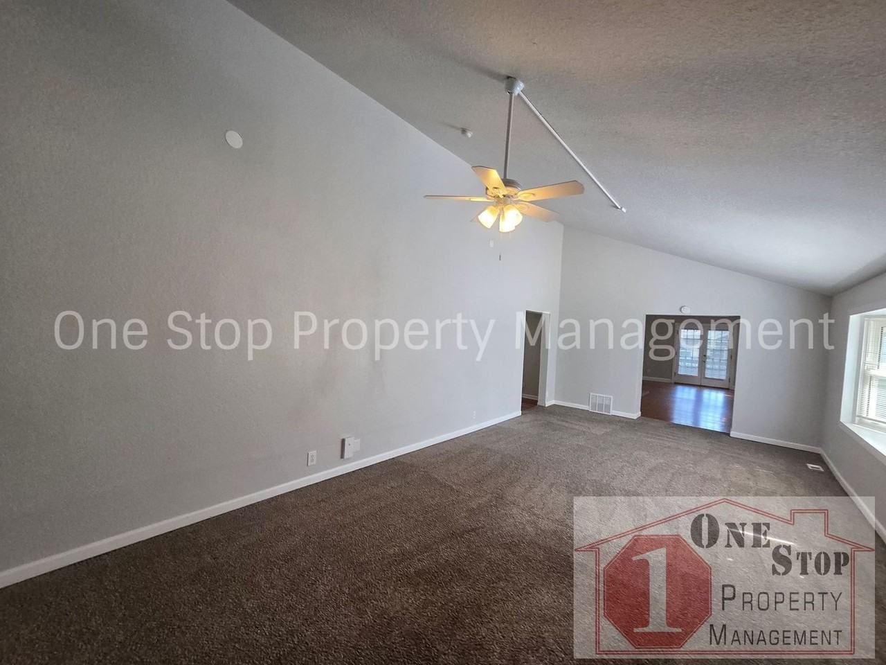 7111 Brooklyn Ave - Photo 6 of 30
