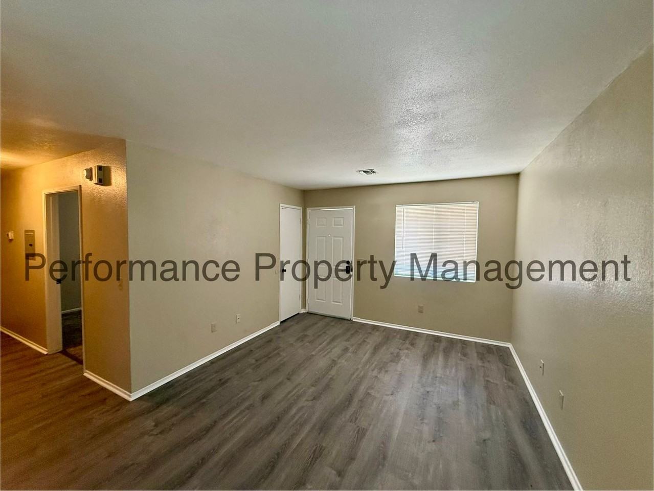 840 E Ridgecrest Blvd #20 - Photo 2 of 11
