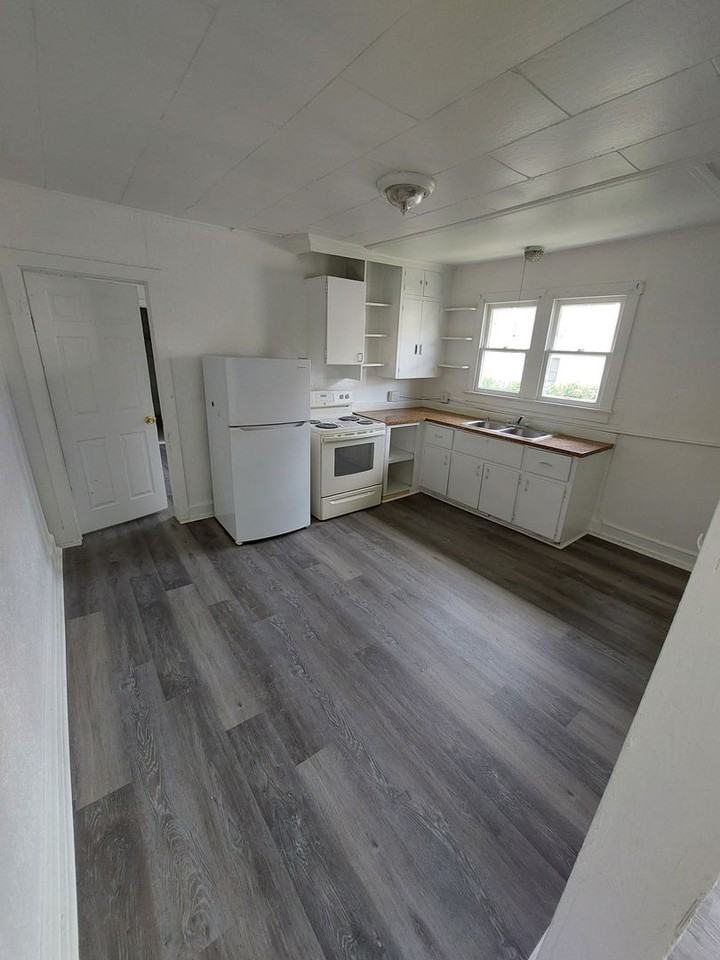 1016 Ne 8th Ave - Photo 7 of 13