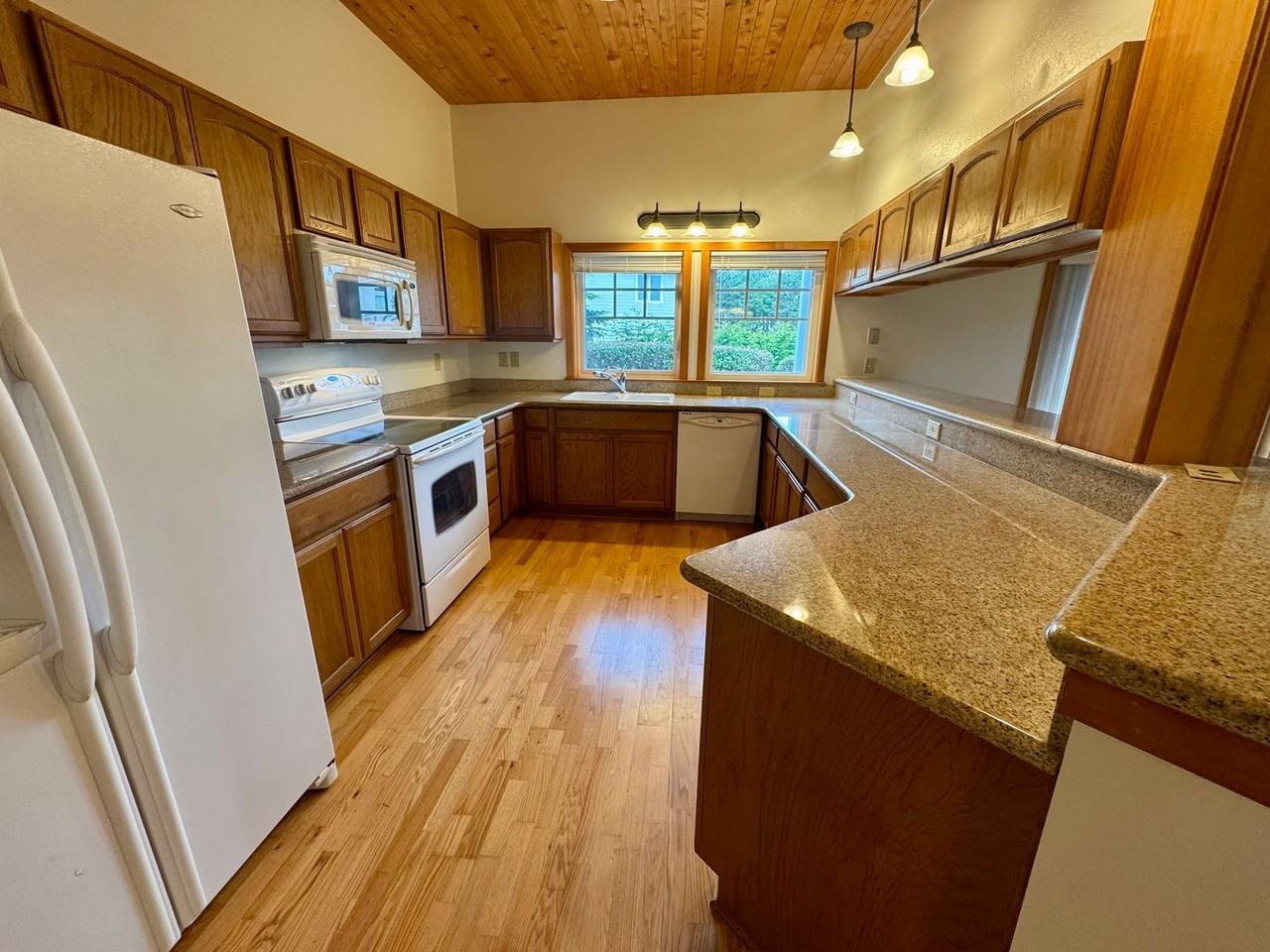 1311 Village Loop - Photo 7 of 23
