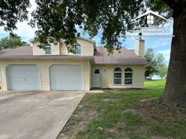 featured image of 2717 Mayflower Dr
