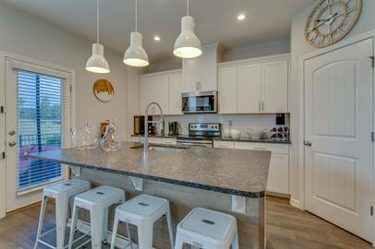3240 Brookberry Ln - Photo 6 of 19