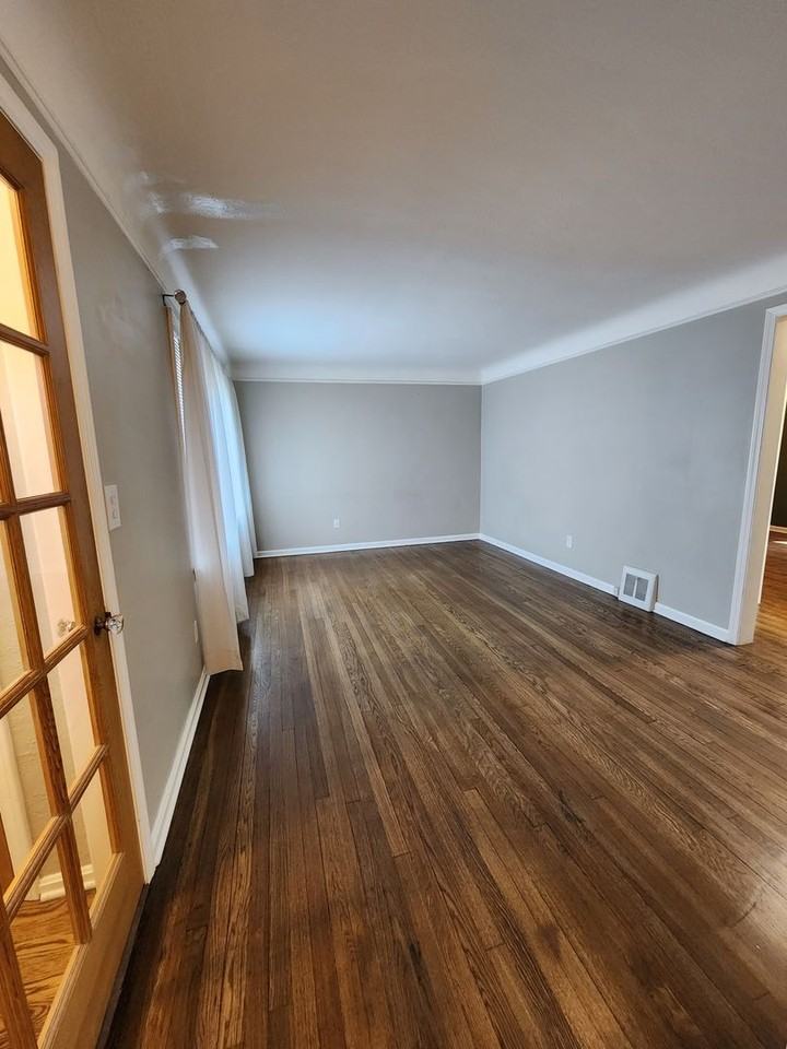 1141 Worton Blvd - Photo 3 of 36