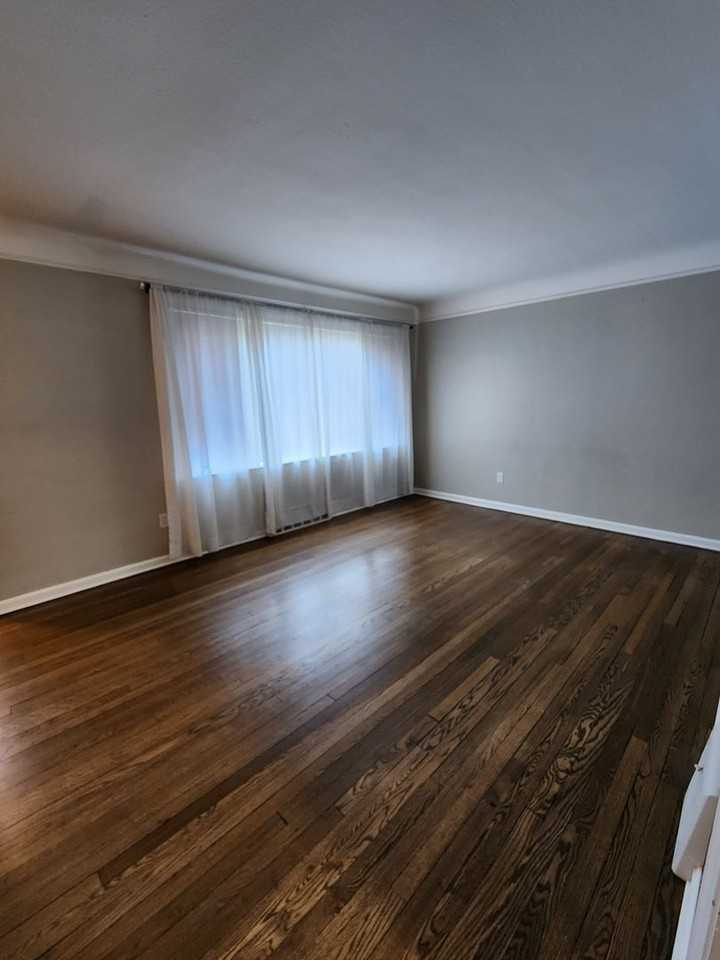 1141 Worton Blvd - Photo 4 of 36