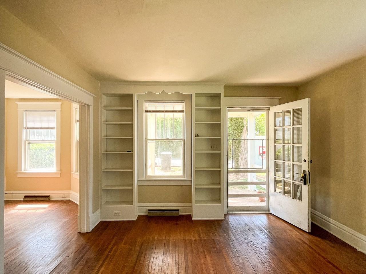 2104 Hill St - Photo 3 of 11