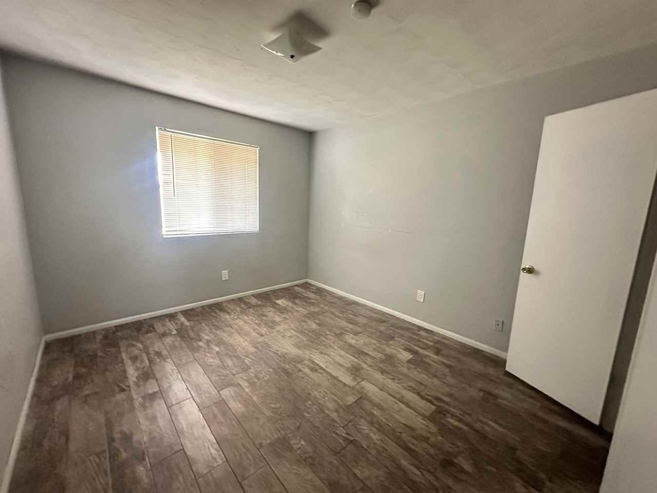 2504 N 52nd St #1 - Photo 7 of 14