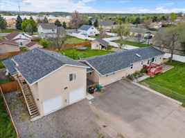featured image of 722 Lambrecht Ln