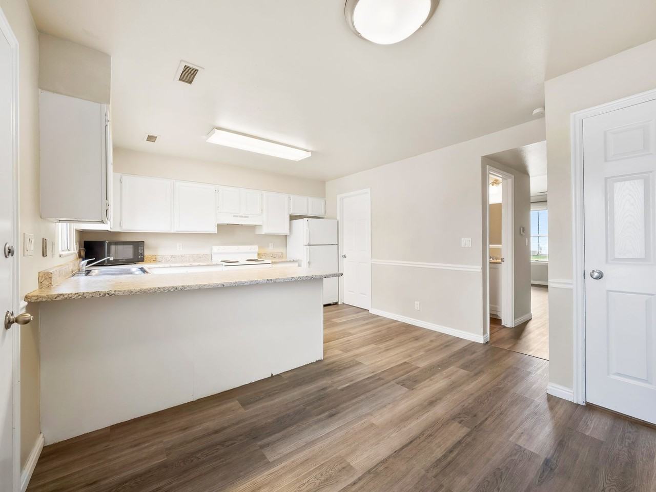 Cam-715 E 950 S Provo, UT 84606 - Photo 4 of 32
