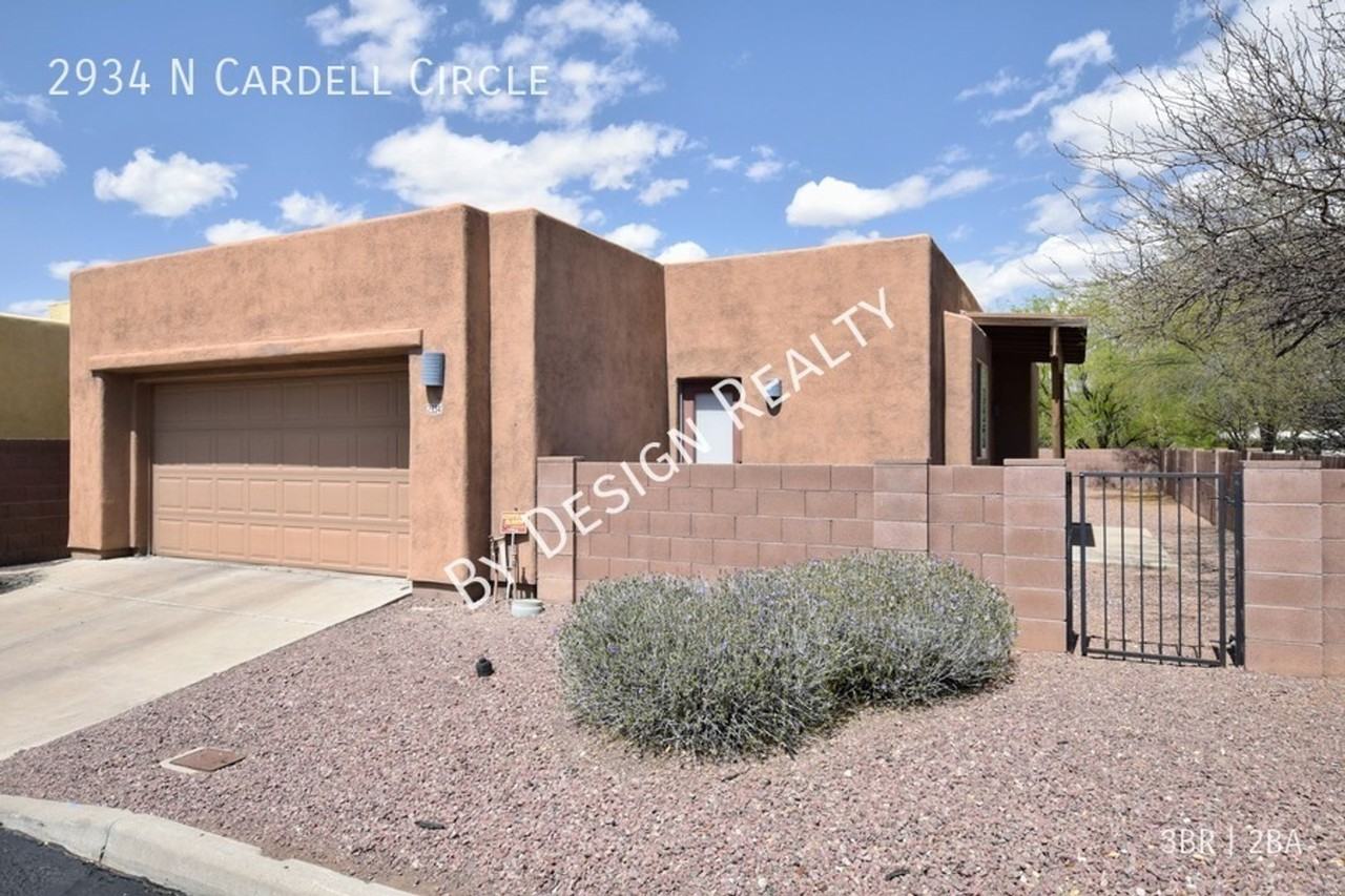 2934 N Cardell Cir - Photo 2 of 27