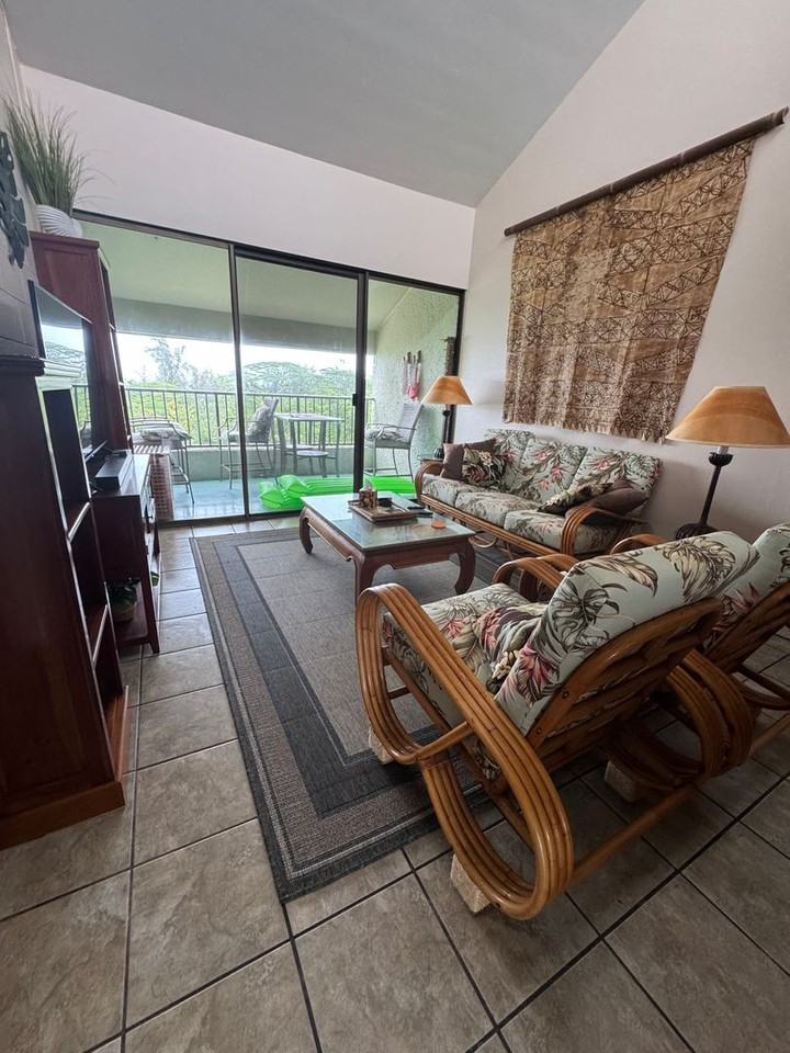 1875 Kalanianaole St #708 - Photo 5 of 8