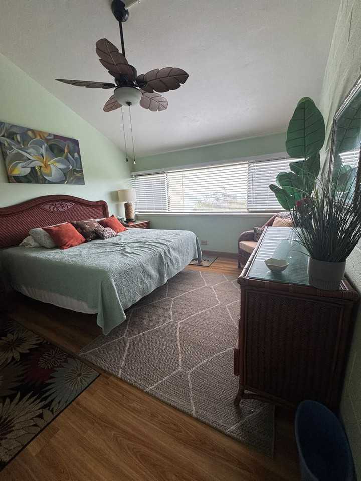 1875 Kalanianaole St #708 - Photo 6 of 8