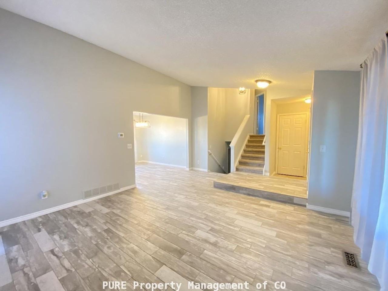 525 Southpark Rd - Photo 4 of 26