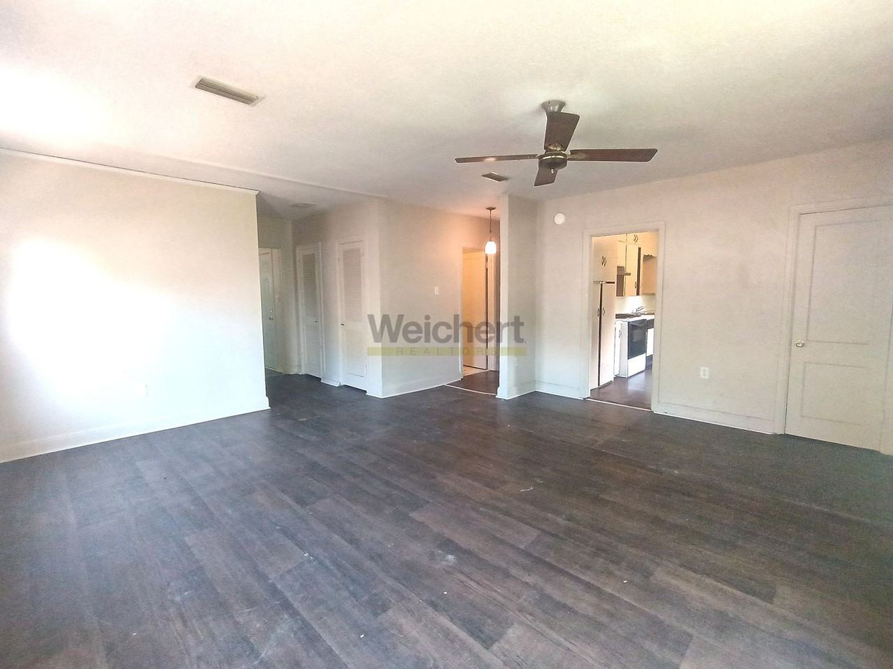 645 N 6th St - Photo 3 of 12