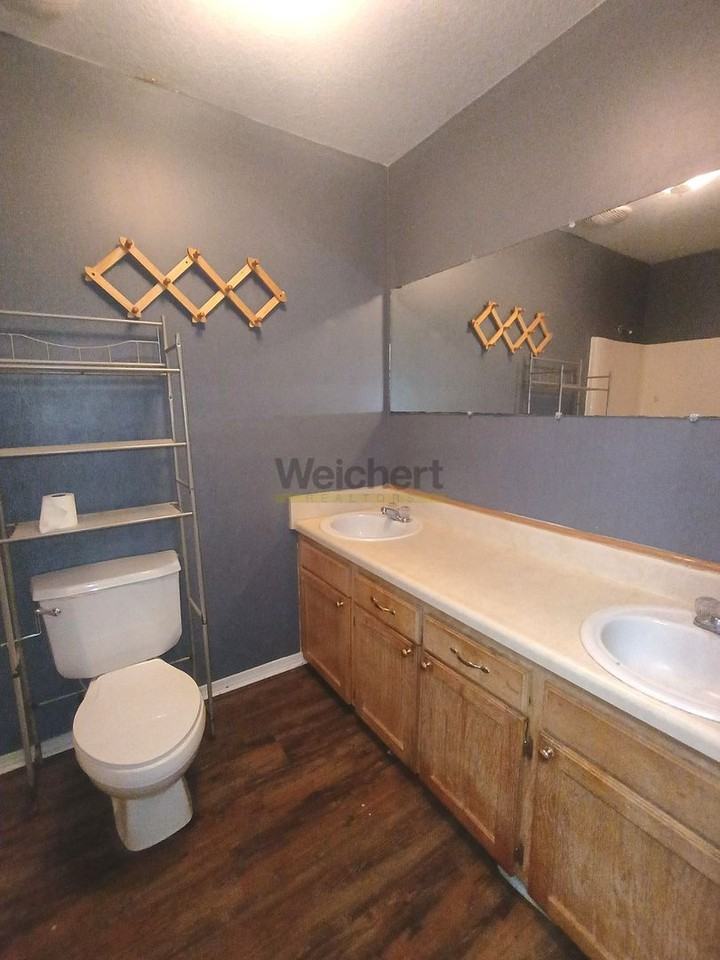 703 N 10th Ave - Photo 7 of 13