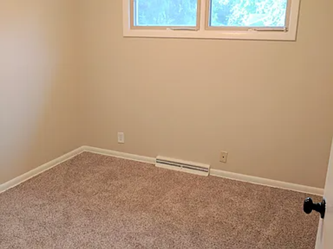 6630 Lafayette Ave - Photo 6 of 10