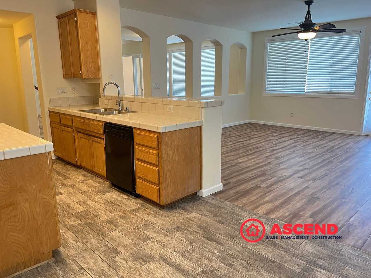 6806 Savannah Falls Dr - Photo 5 of 10