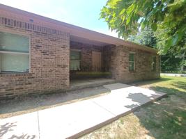 featured image of 824 N 4th St