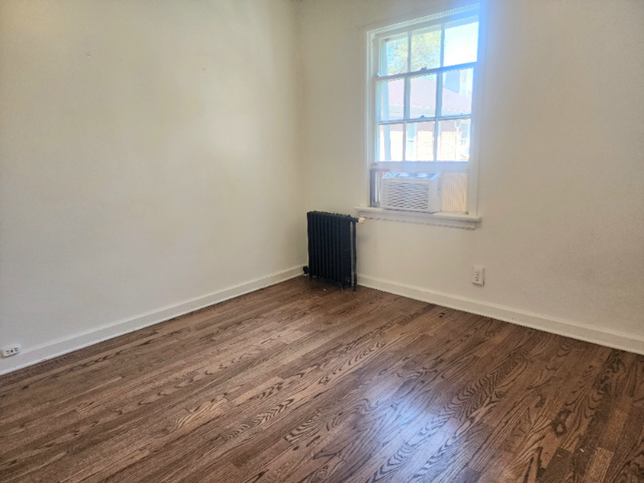 2038 N Grand Ave - Photo 7 of 10