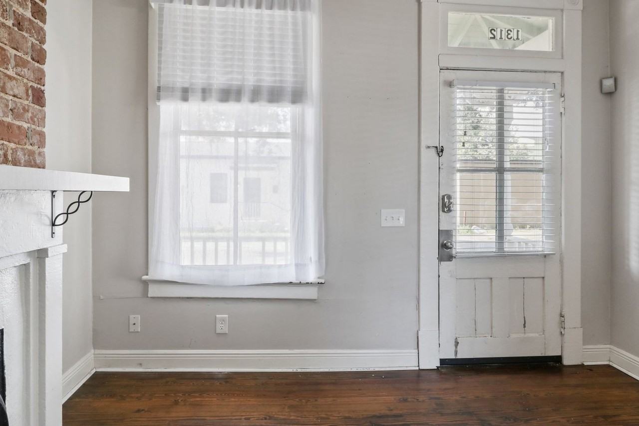1312 Lincoln St - Photo 4 of 25
