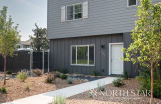3042 Sw Obsidian Ln - Photo 1 of 1