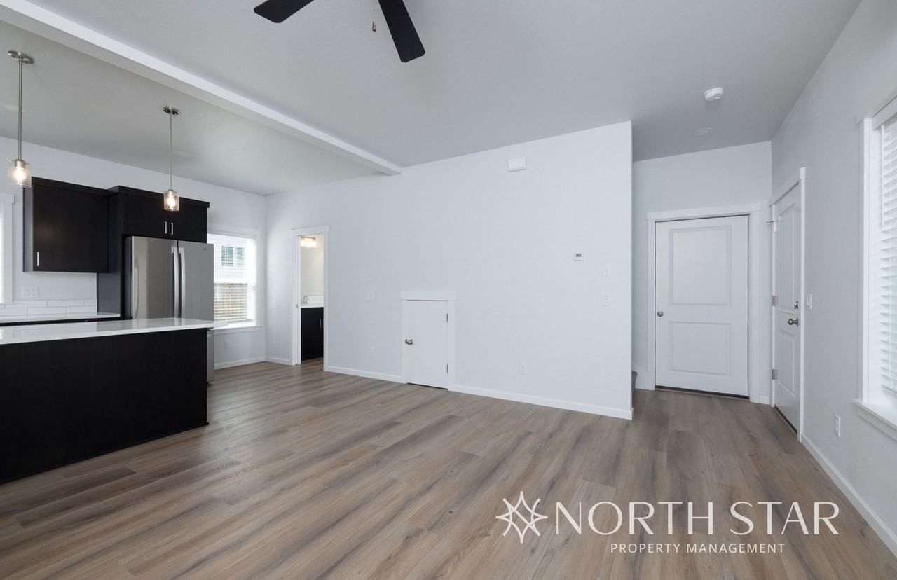 3042 Sw Obsidian Ln - Photo 7 of 23