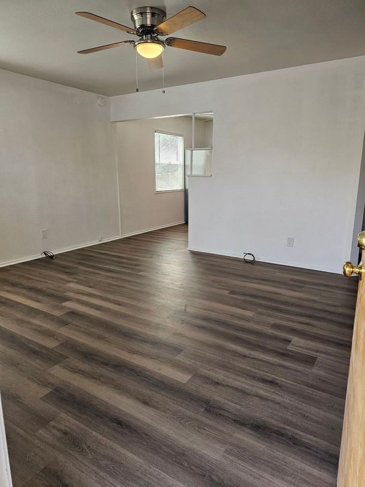 459 Pagano Ct - Photo 3 of 26