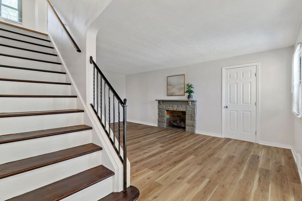 973 Agnew Rd - Photo 3 of 39