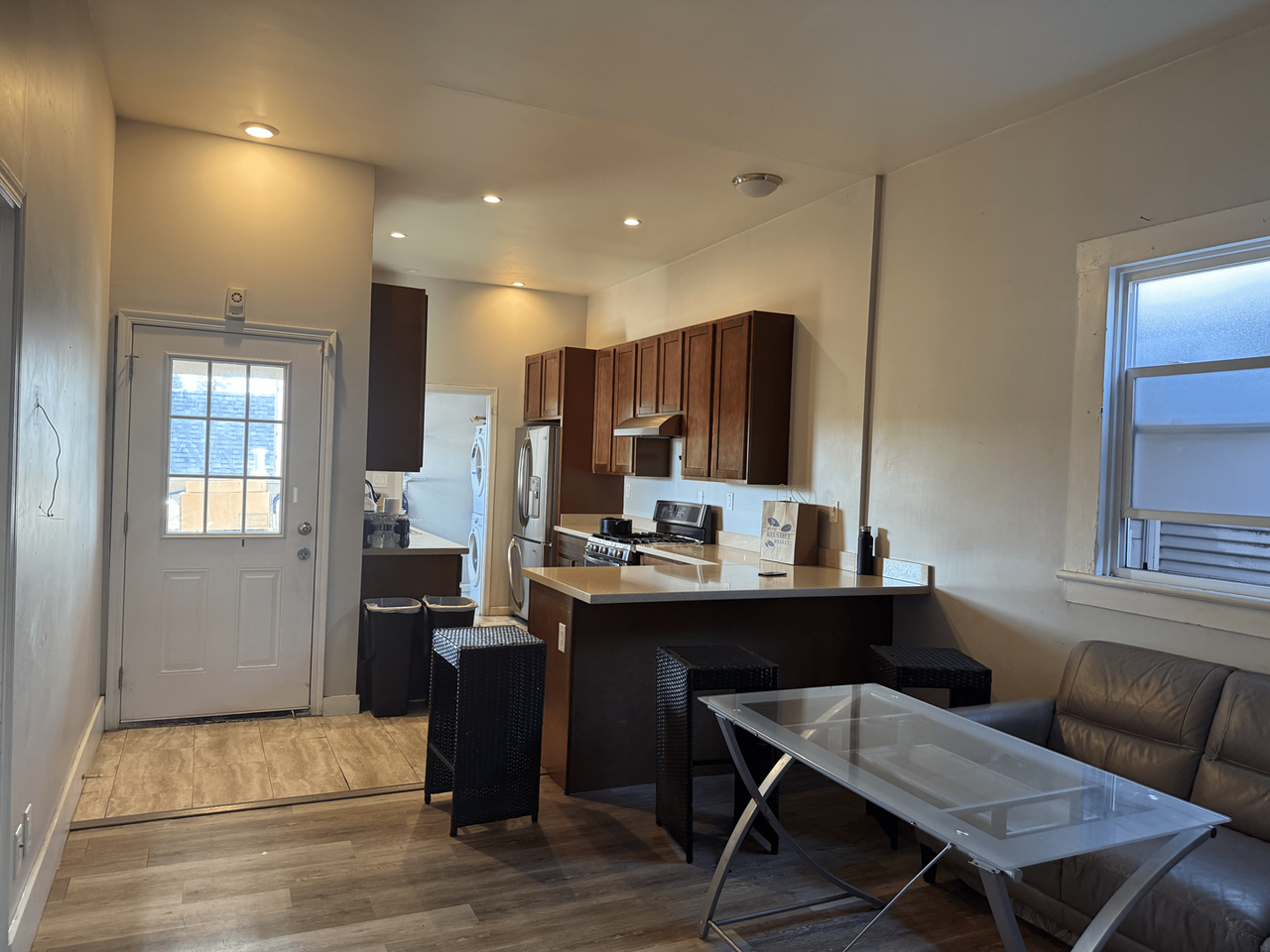 2533 Filbert St - Photo 3 of 9
