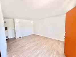 featured image of 930 930 - 966 Parker Court