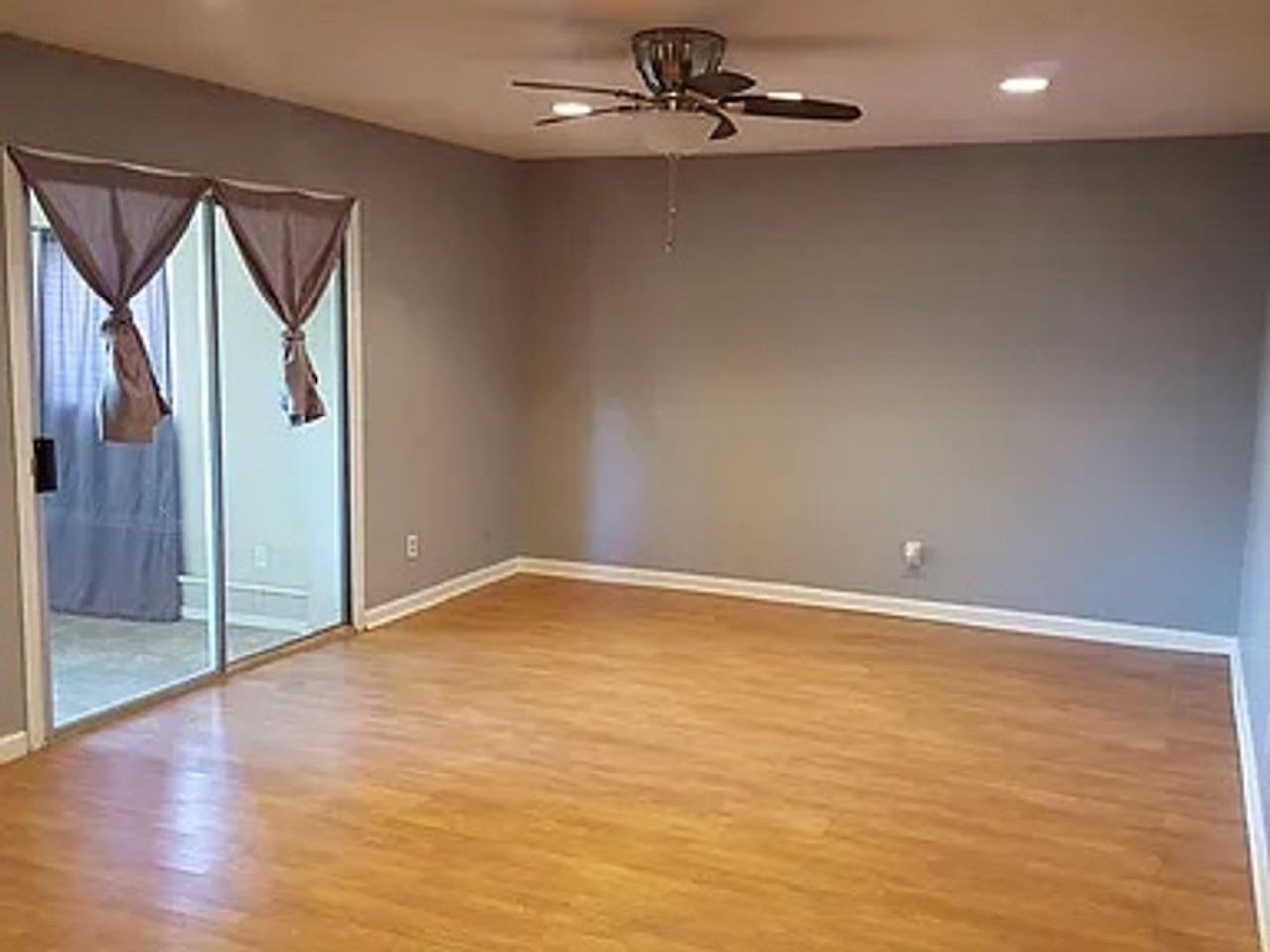 921 W Naranja Ave - Photo 4 of 14