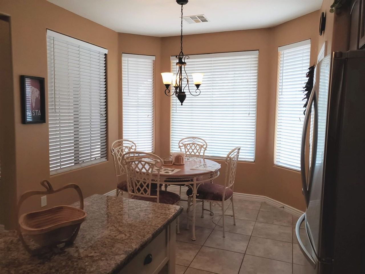 208 E Caribbean Dr - Photo 5 of 32