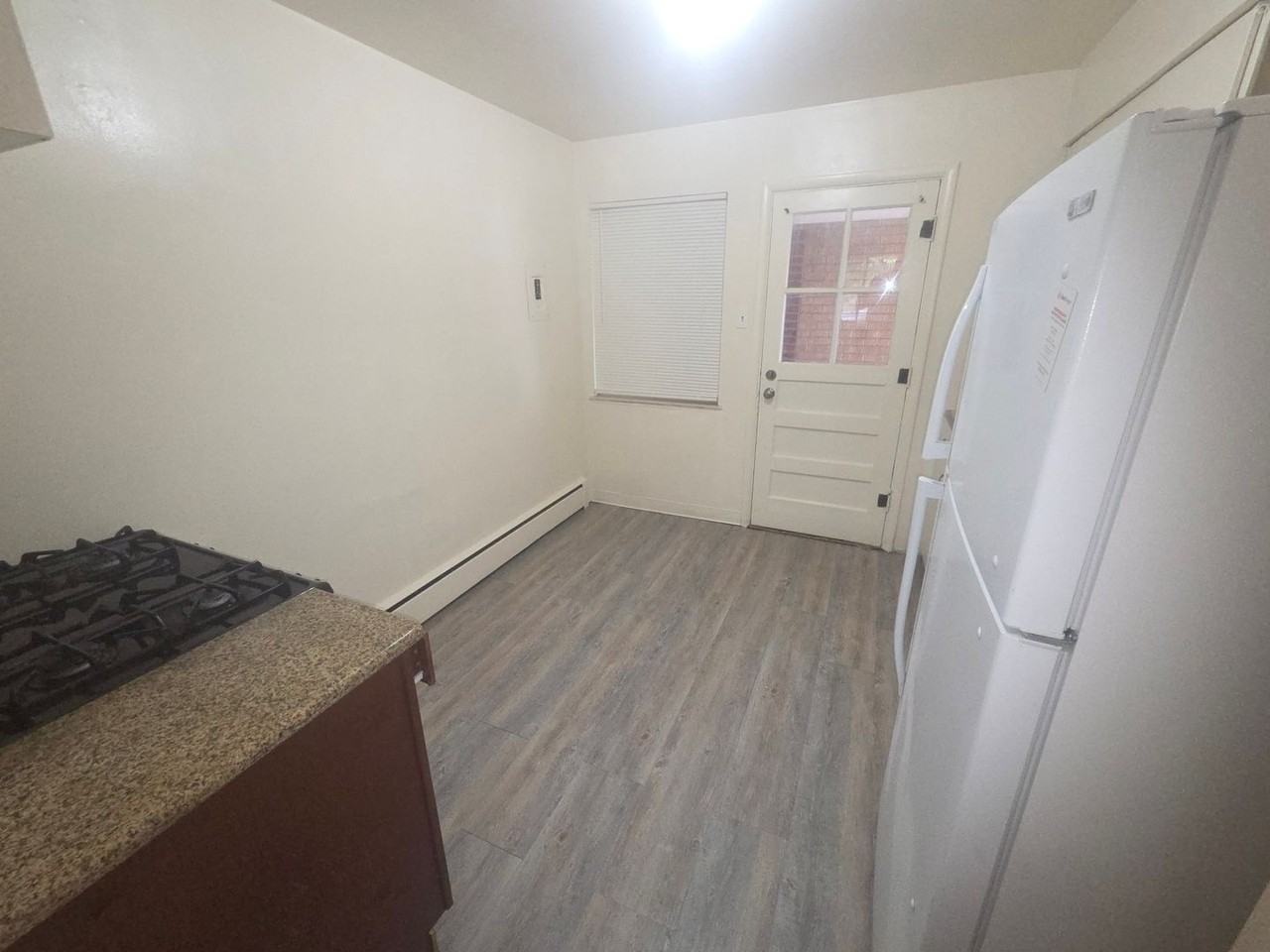 868 Forest St - Photo 5 of 13