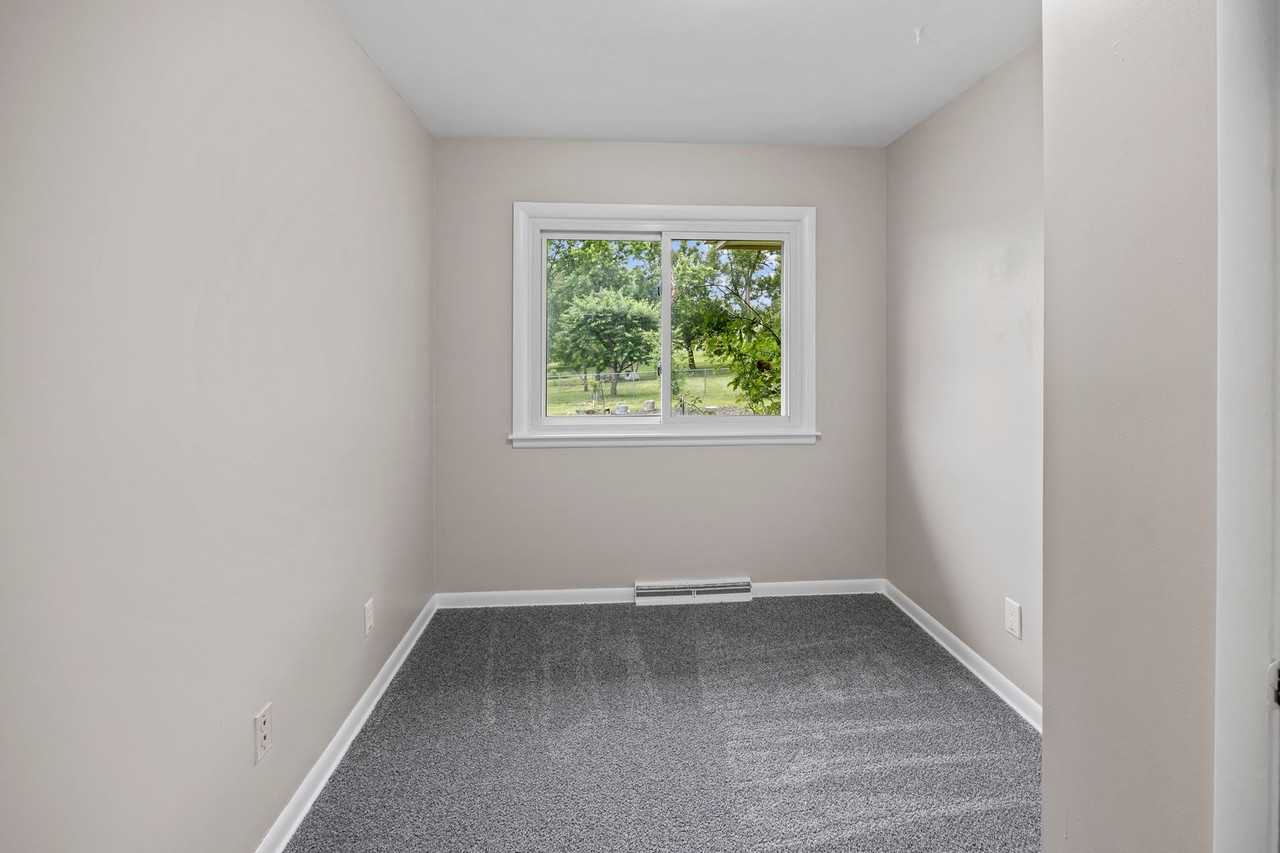 5908 Meredith Dr - Photo 6 of 22