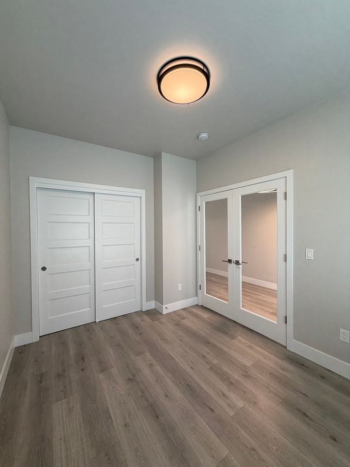1808 Somers Ln - Photo 4 of 29