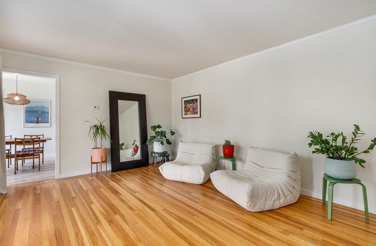 1410 Banks Ave - Photo 5 of 40