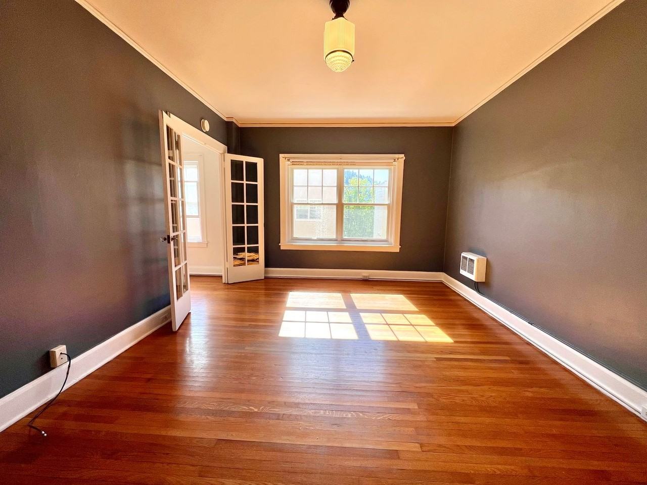 2015 Nw Flanders St - Photo 2 of 27