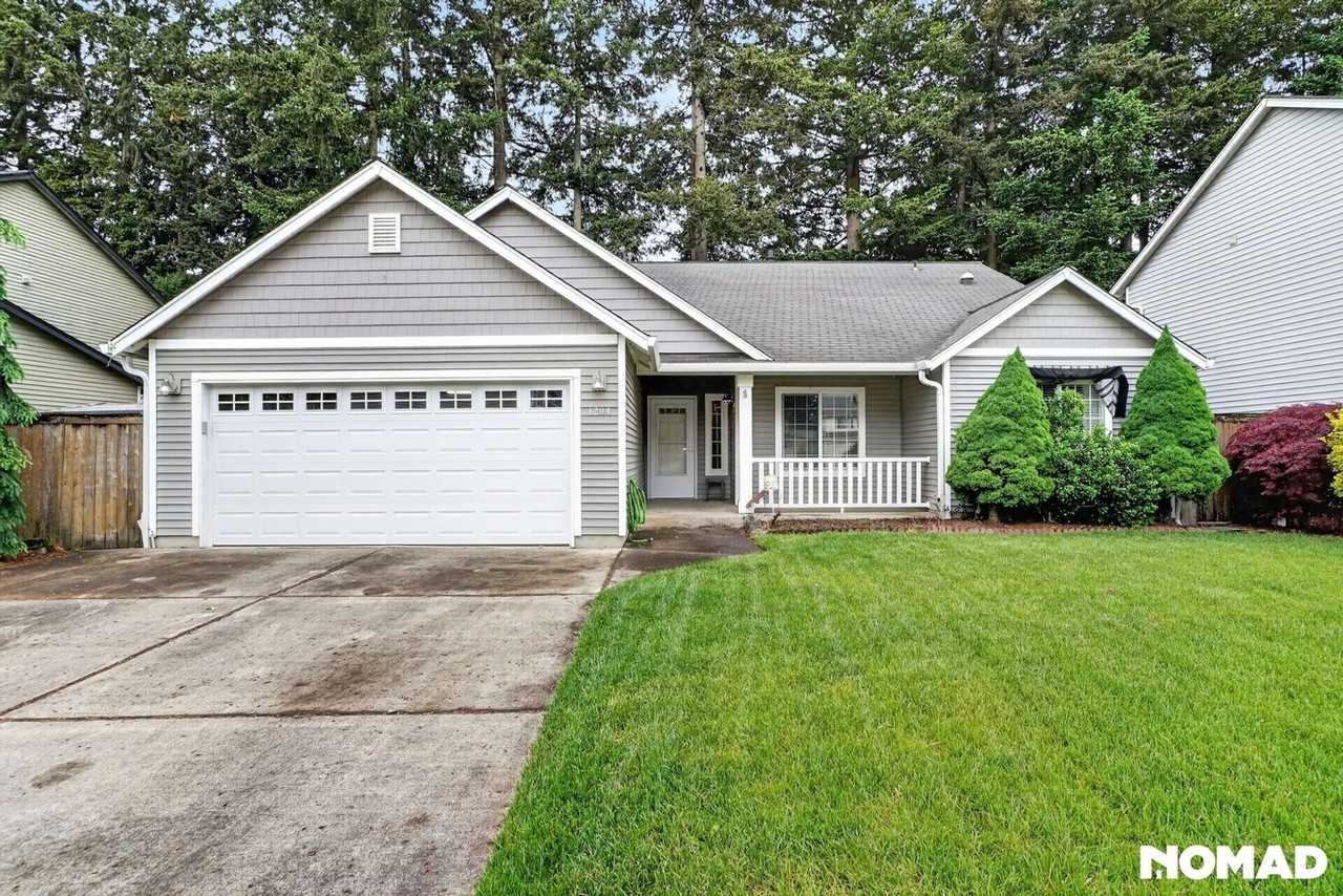 1204 Se 182nd Ave - Photo 2 of 32
