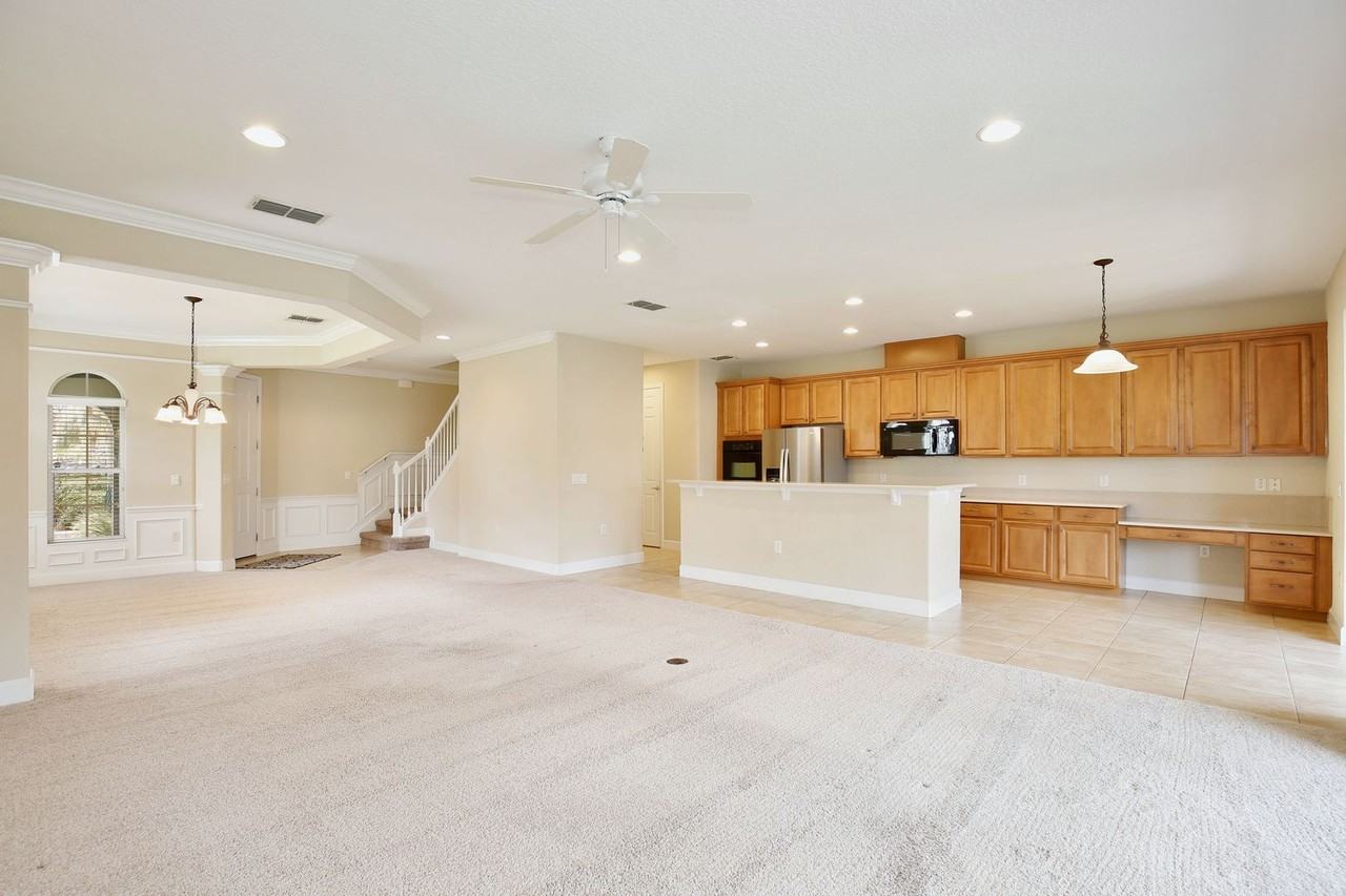 8816 Della Scala Cir - Photo 7 of 38