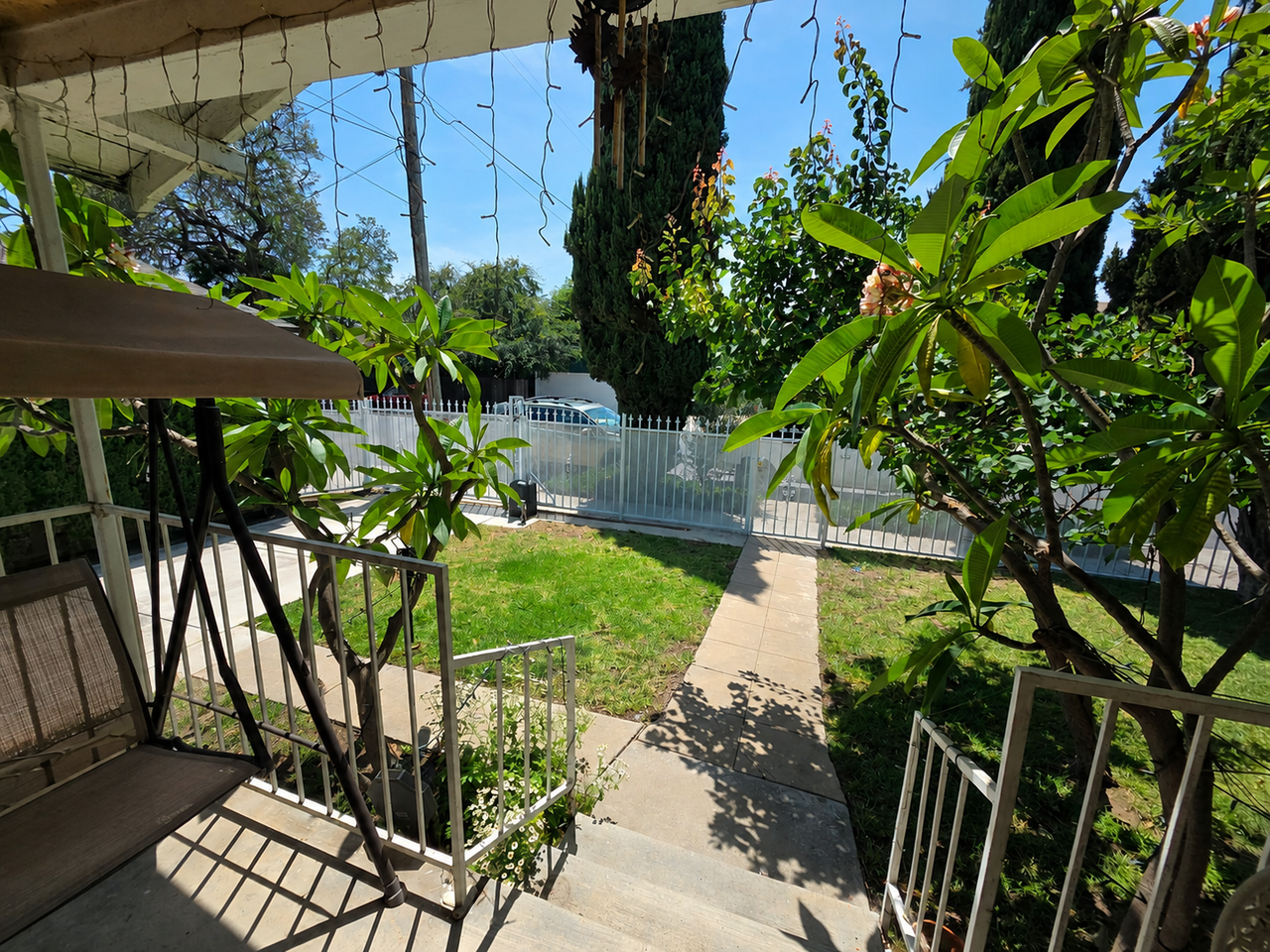 2910 2nd Ave - Photo 2 of 24