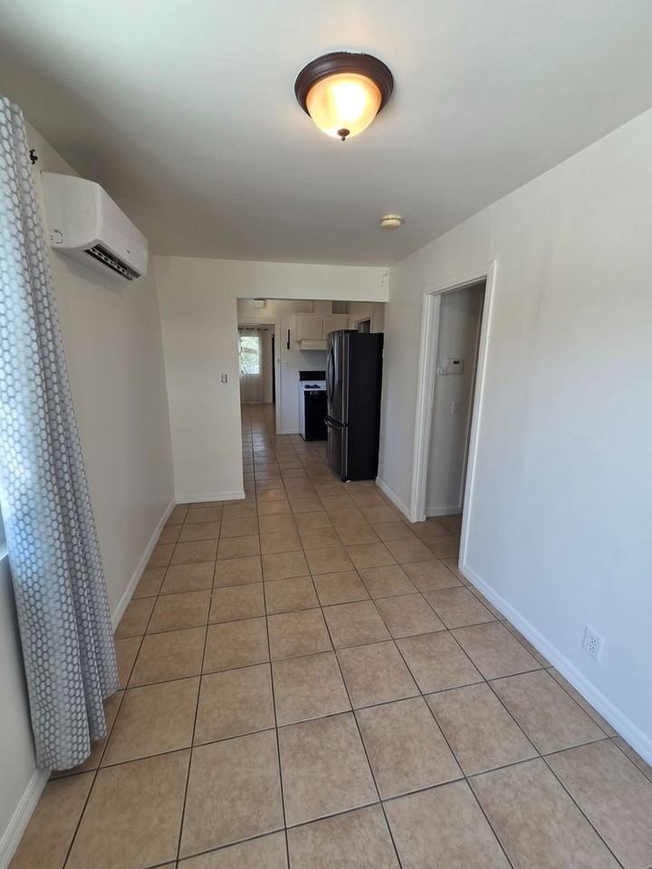 2910 2nd Ave - Photo 7 of 24