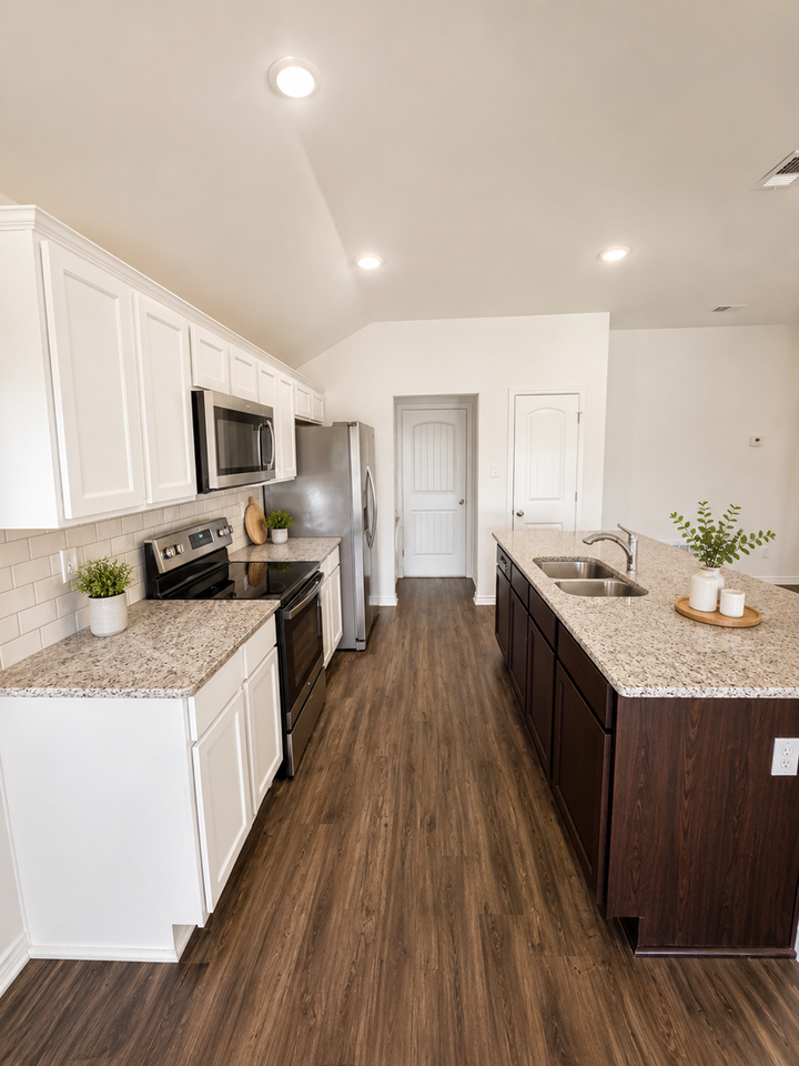 907 E Mary Jane Dr - Photo 3 of 18