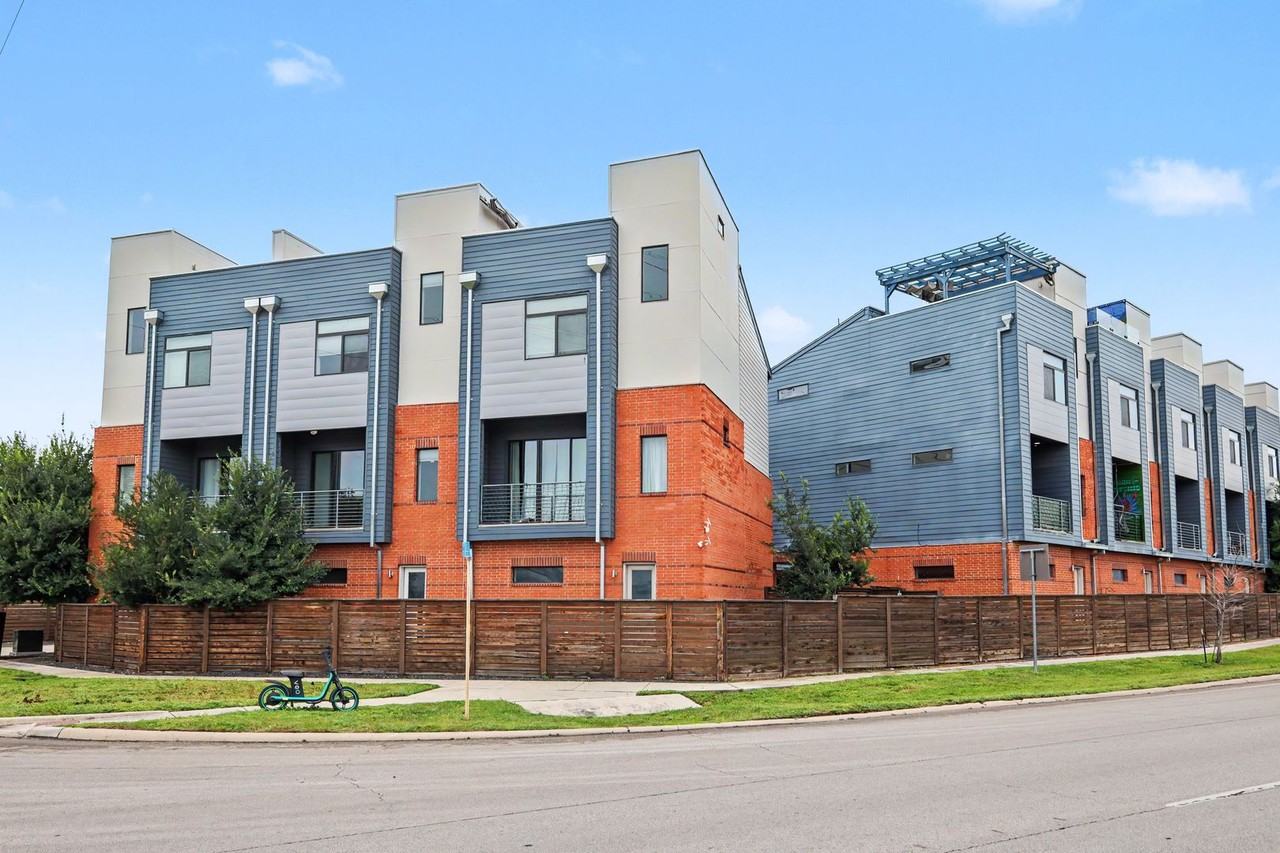 1606 N Hackberry #102 - Photo 4 of 22