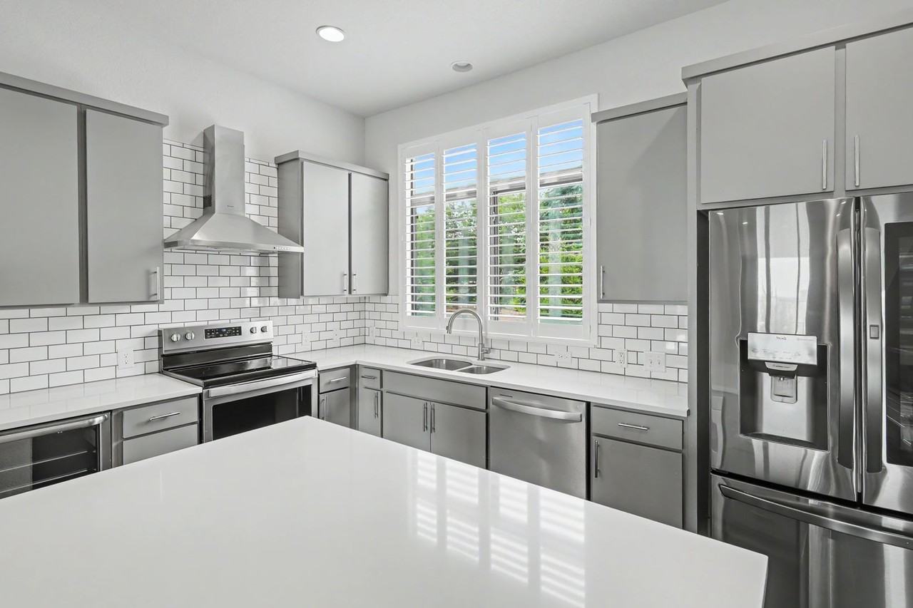 1606 N Hackberry #102 - Photo 7 of 22