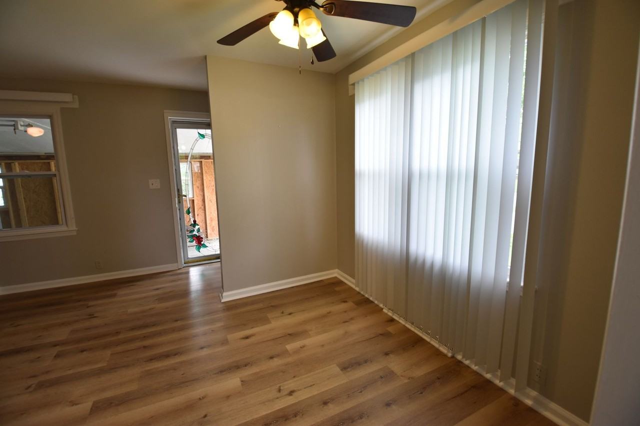 334 W Staat St - Photo 5 of 24