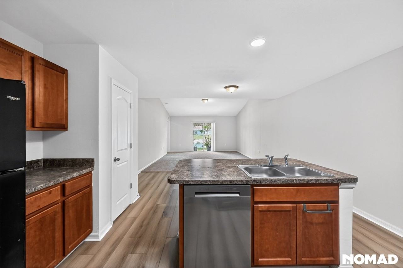 18266 Minorea Ln - Photo 6 of 34